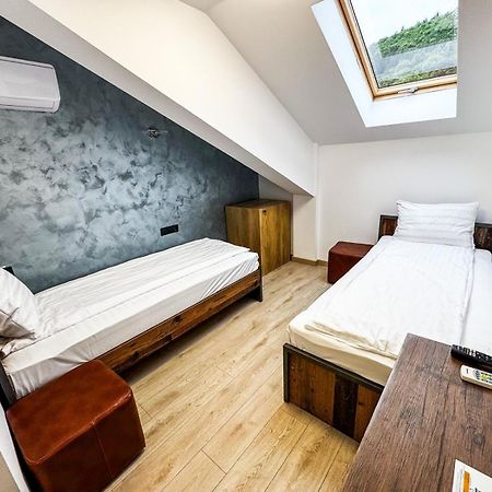 Motel Dalia Gilău エクステリア 写真
