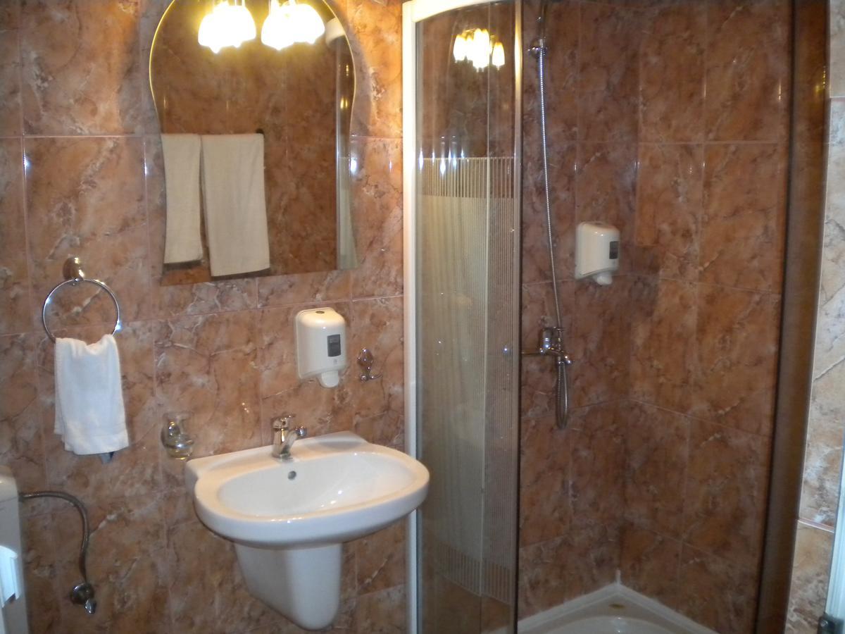 Motel Dalia Gilău エクステリア 写真