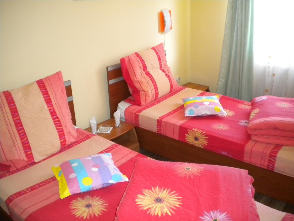 Motel Dalia Gilău エクステリア 写真